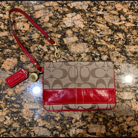 Coach Handbags - Coach Wristlet